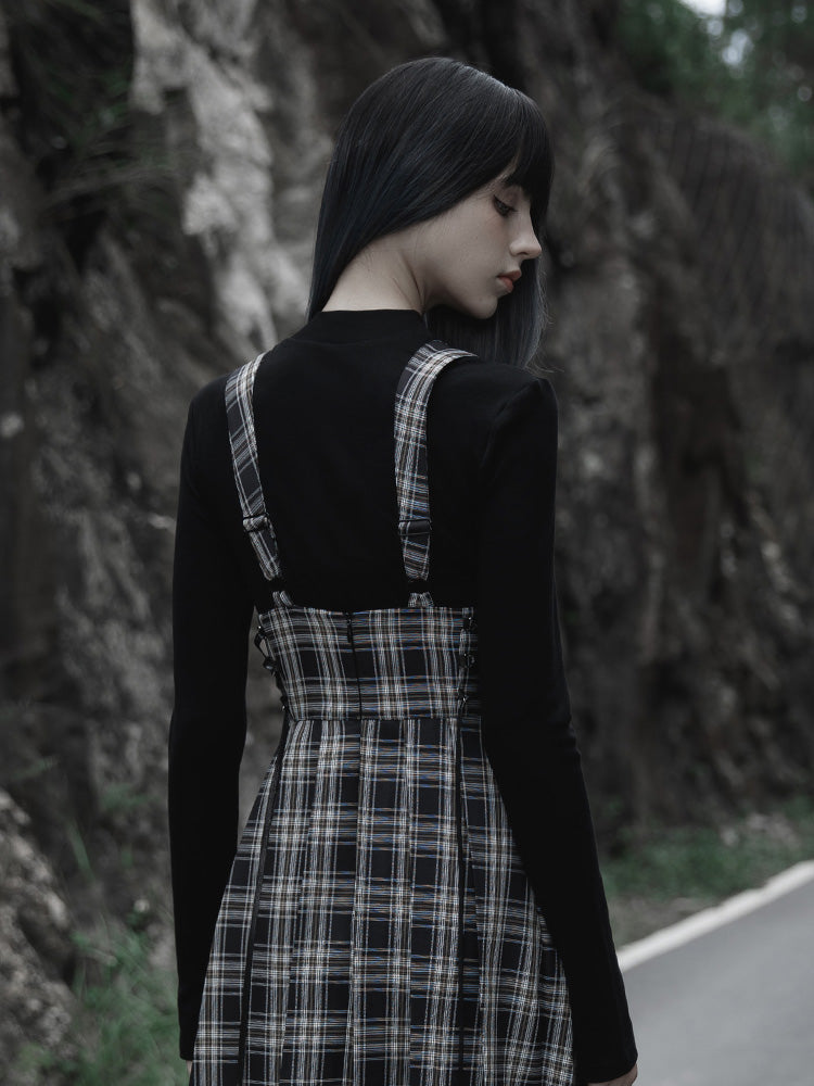 Cutout Slim Black Knit Tee