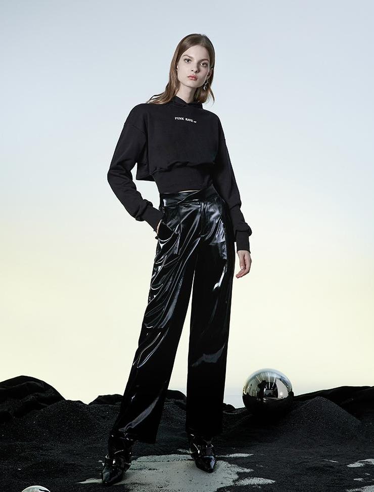 Black Cropped Hoodie Slim Fit